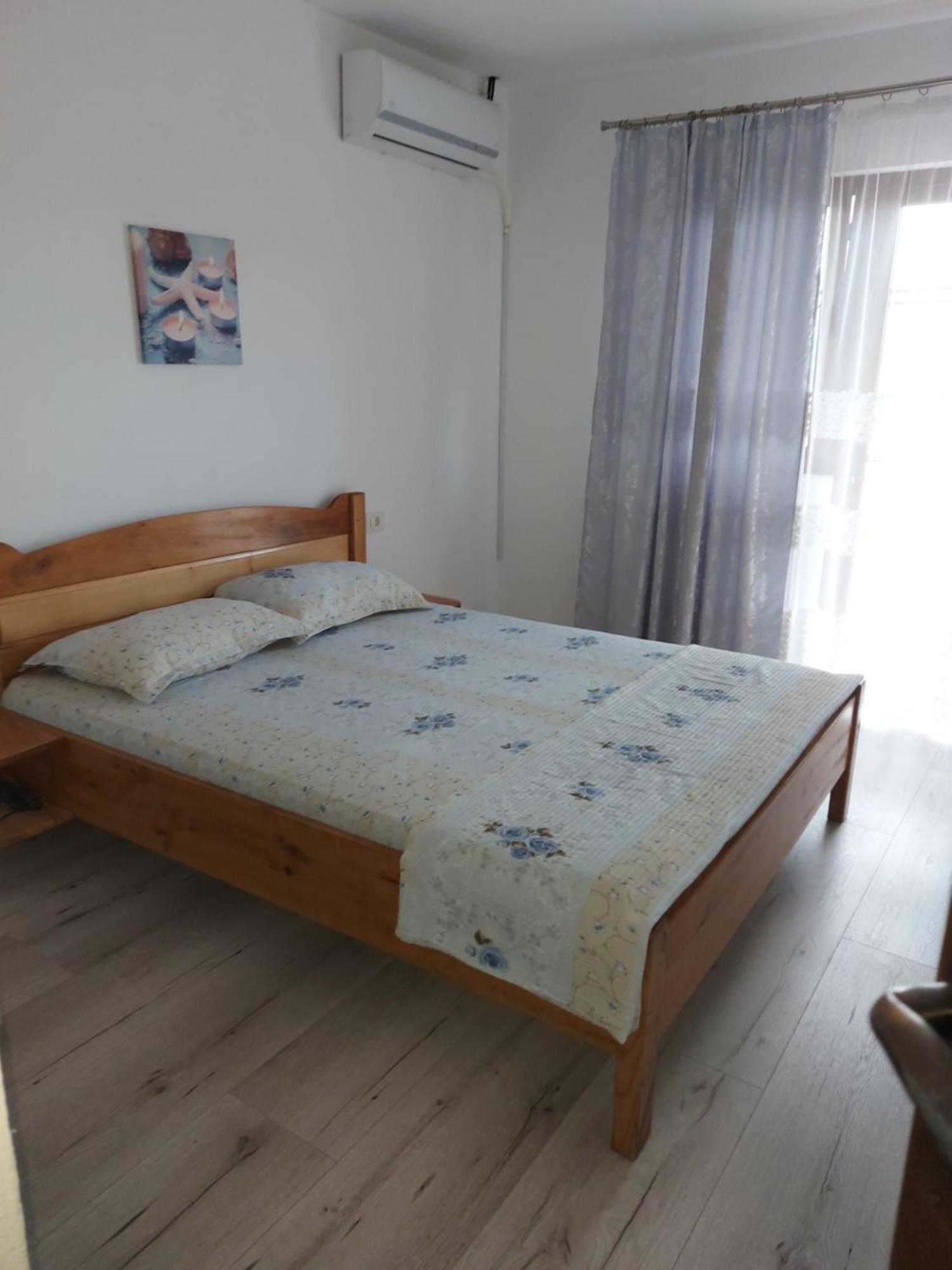 Casa Dalys Hotel Orsova Bagian luar foto