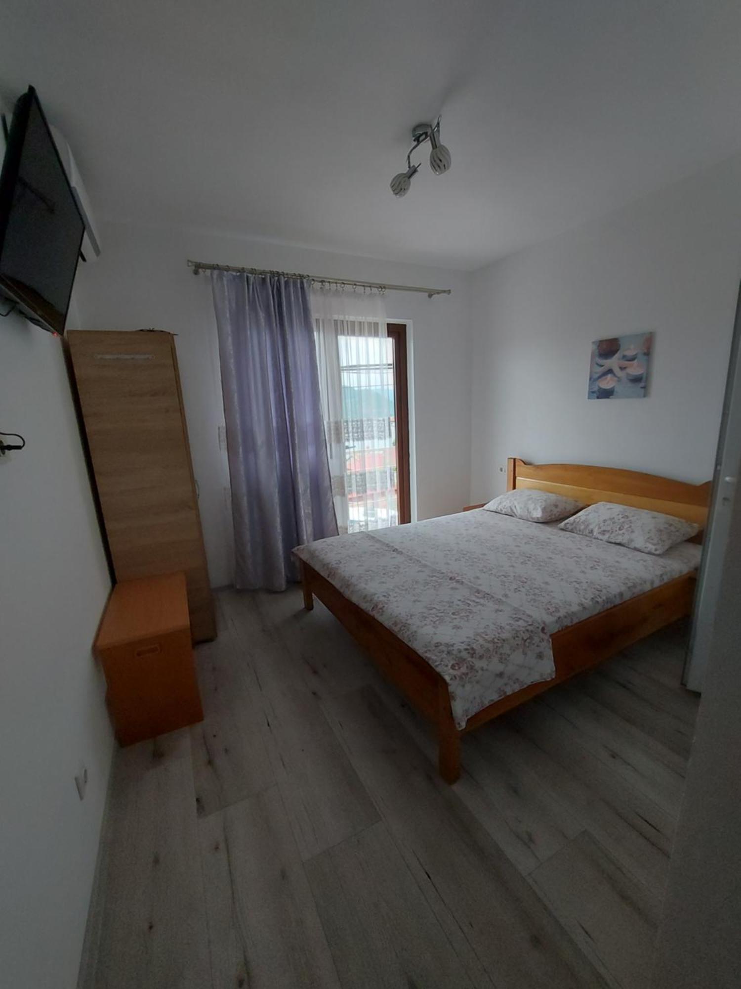 Casa Dalys Hotel Orsova Bagian luar foto