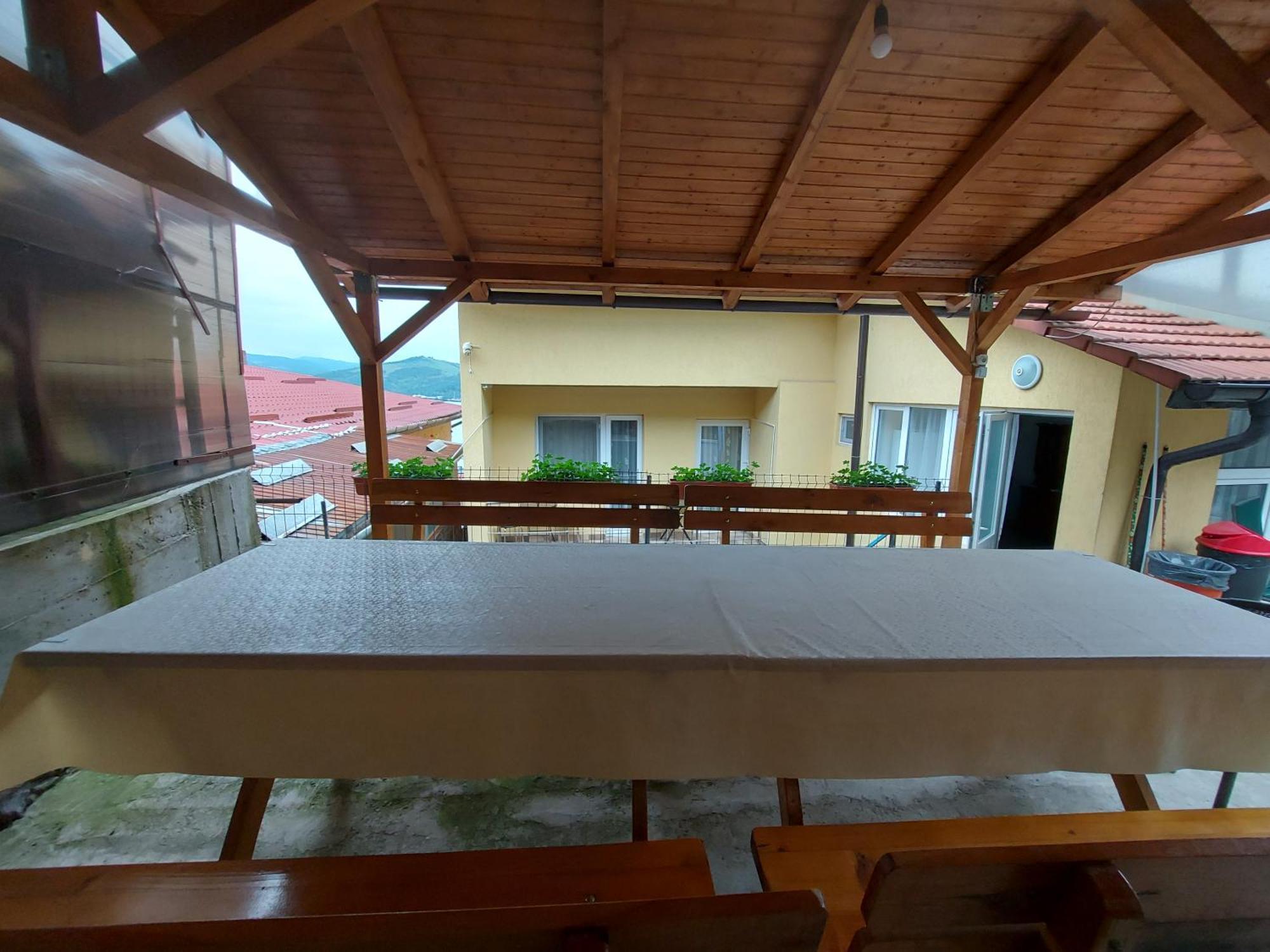 Casa Dalys Hotel Orsova Bagian luar foto