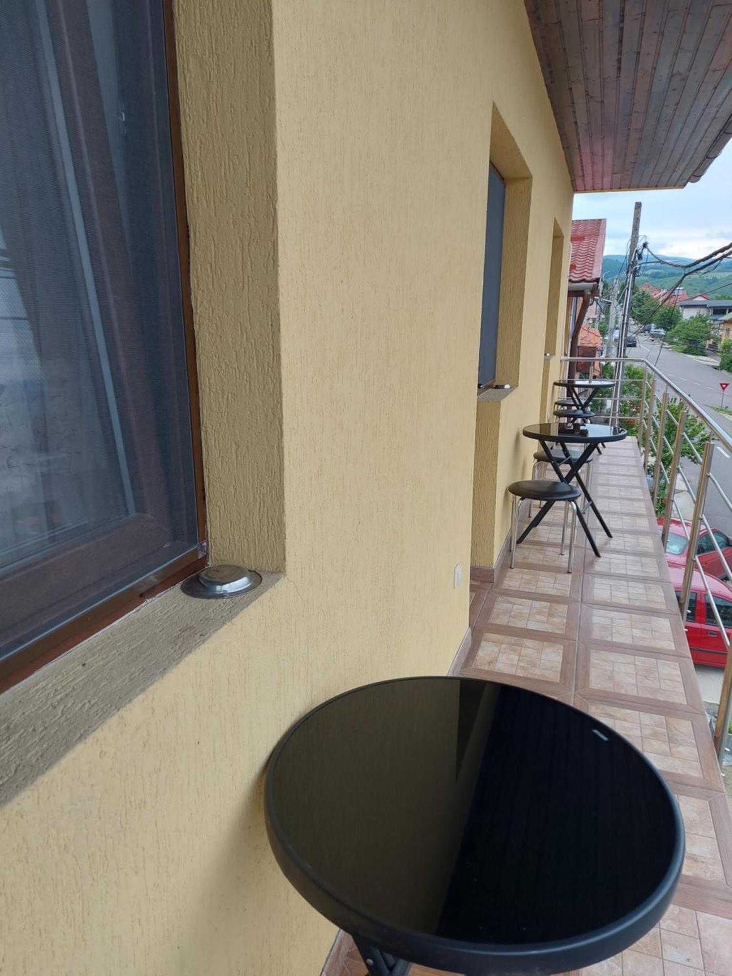 Casa Dalys Hotel Orsova Bagian luar foto