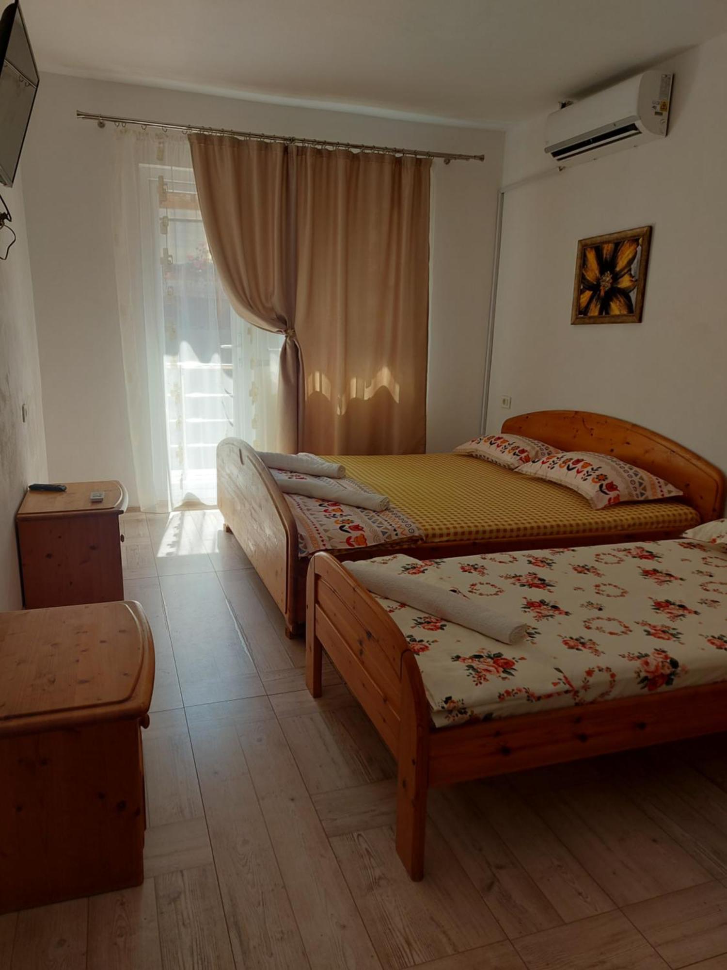 Casa Dalys Hotel Orsova Ruang foto